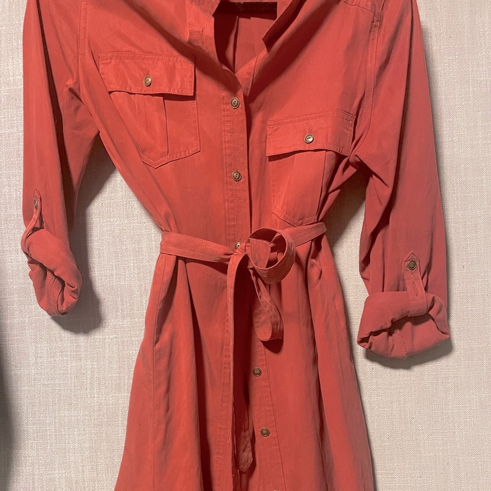 Banana republic burnt orange button dress with tie belt. Size: 4P